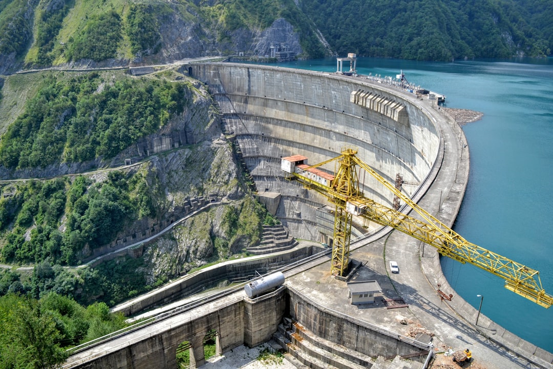 The Art and Science of Dam Building: Methods and Innovations